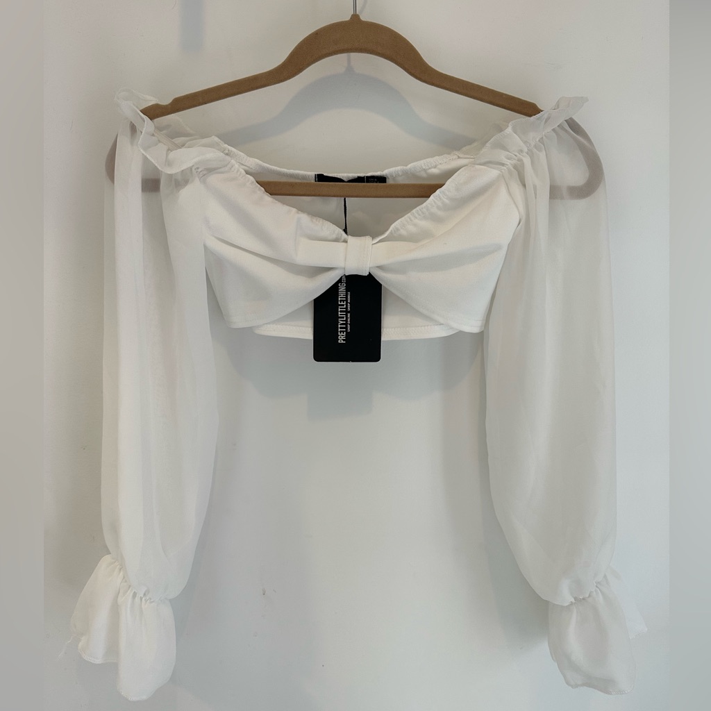 Nwt Prettylittlething Crop Top